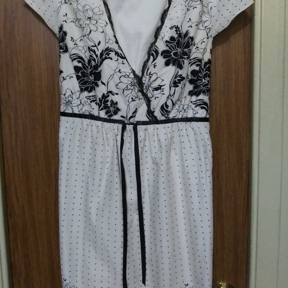 Gorgeous Flower Dress - Picture 14 of 16